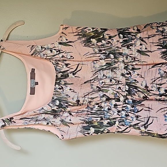 Dress - Picture 3 of 3